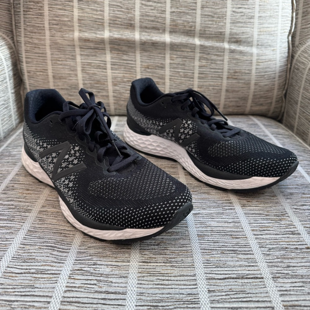 New Balance Fresh Foam 880 v10 Mens Size 9 Black Running sneaker M880K10